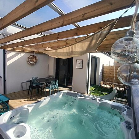 Apb Spa Locations Avec Jacuzzi Privatif Saint-Jean-de-Monts Eksteriør billede