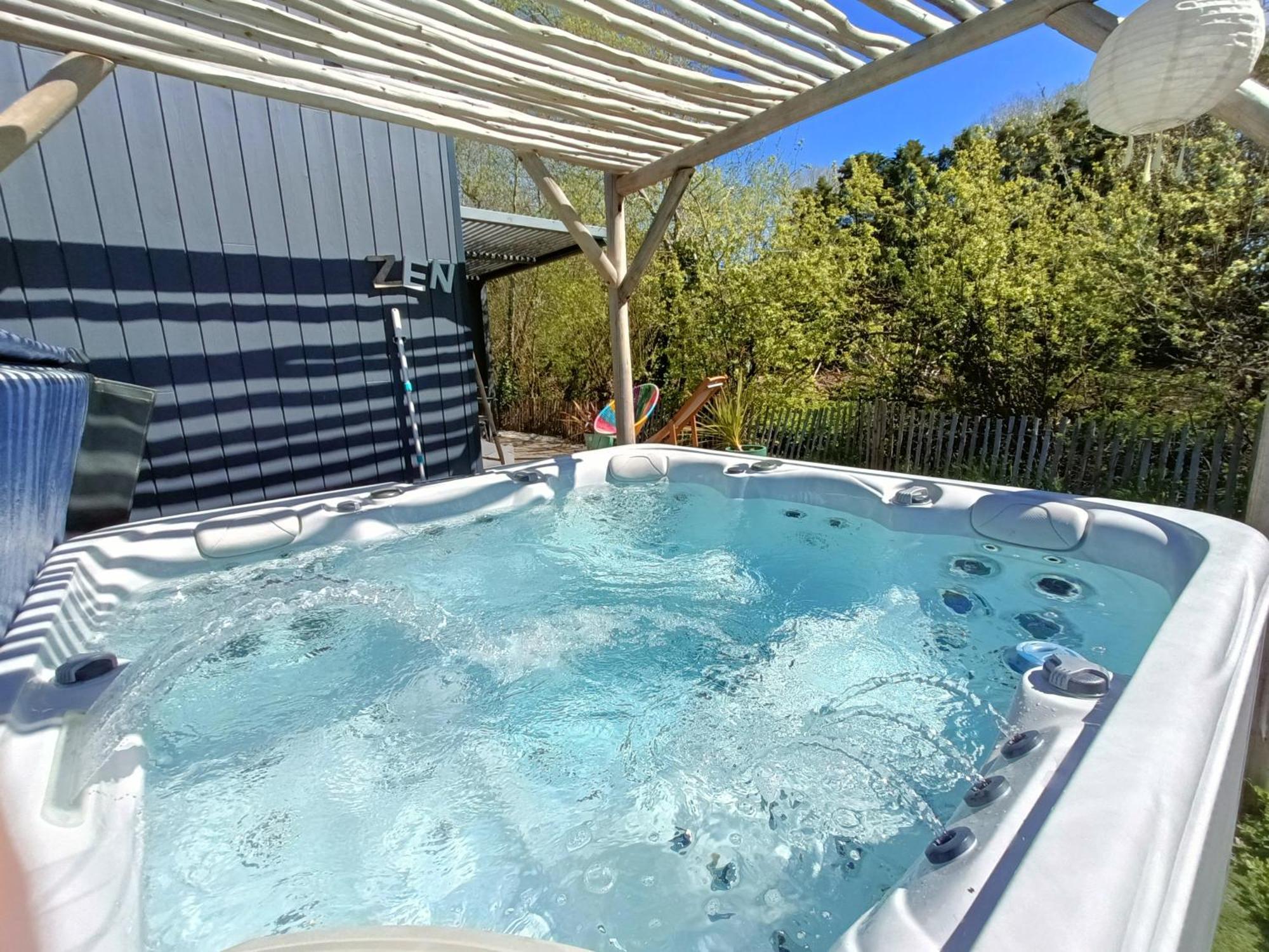 Apb Spa Locations Avec Jacuzzi Privatif Saint-Jean-de-Monts Eksteriør billede